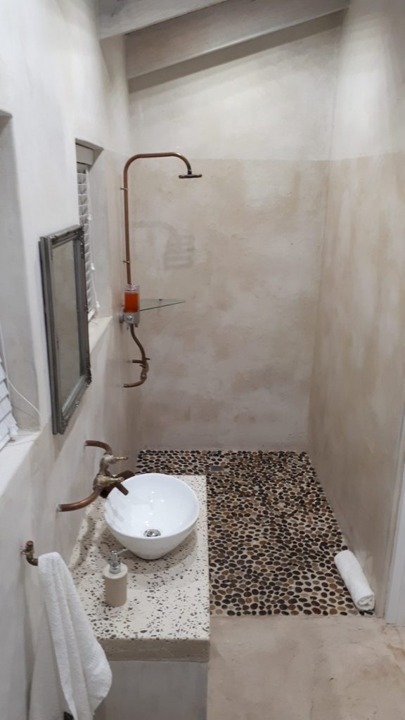 Red Bishop en-suite bathroom Red Bishop en-suite bathroom